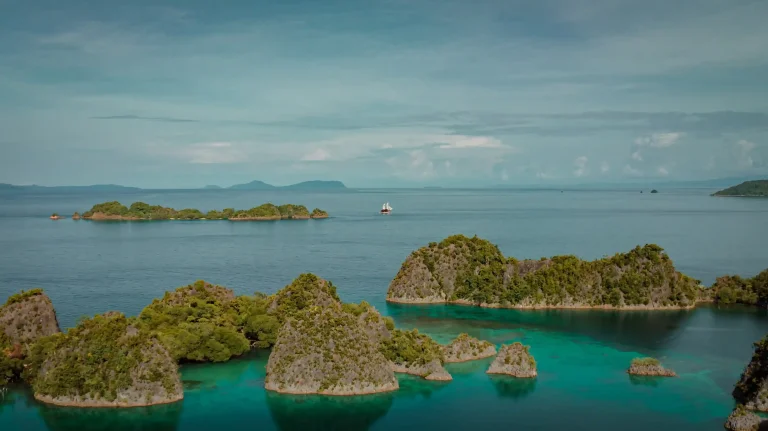 Choosing Your Ideal Sumba Helicopter Tour and Raja Ampat Marine Charter